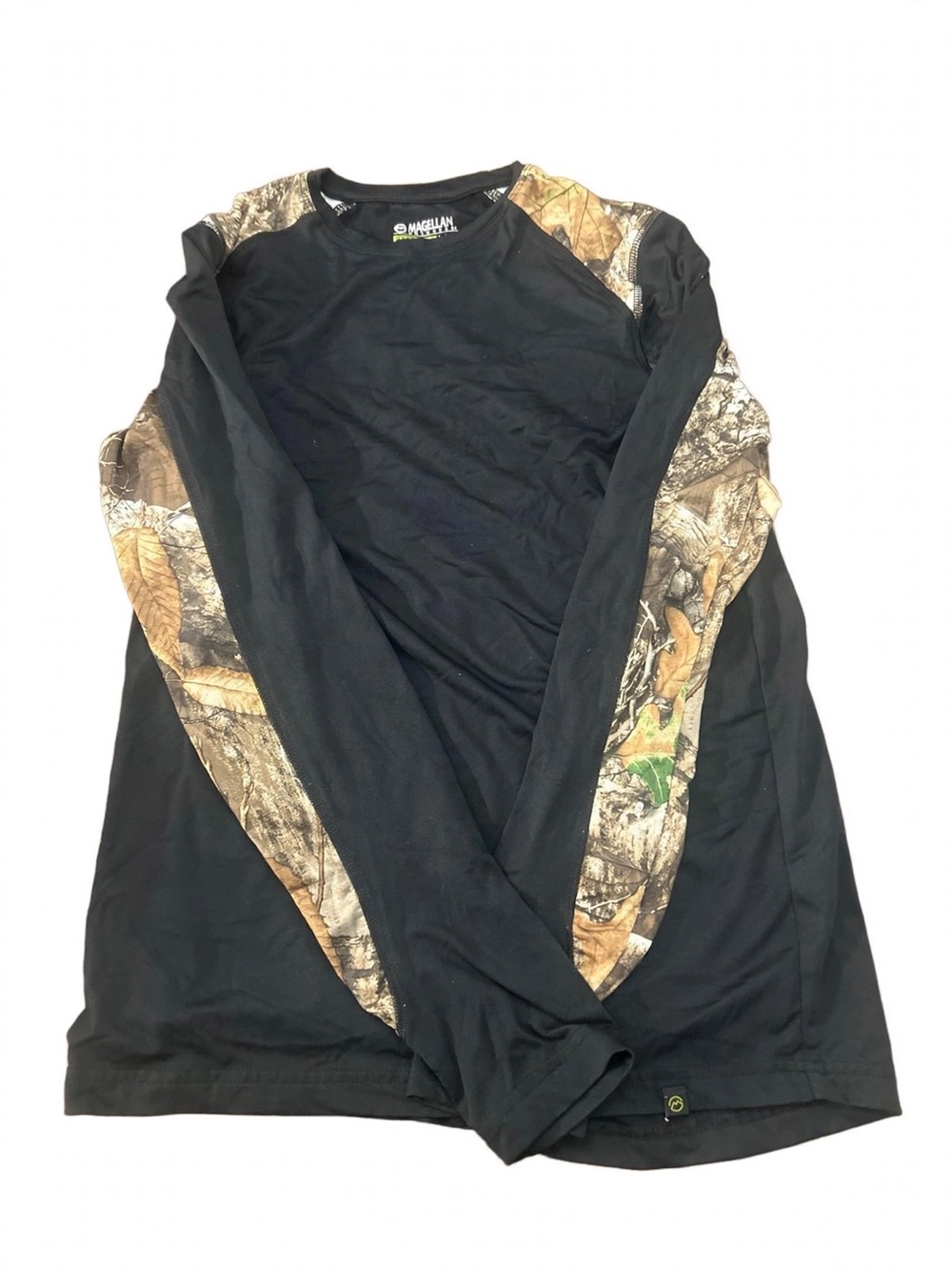 Magellan Outdoors Black Long-Sleeve Shirt with Camo Sleeves